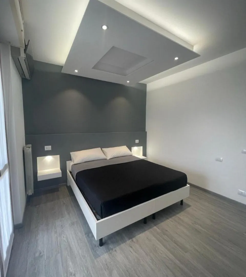 Lalas Room Zanica 0*,  Italy